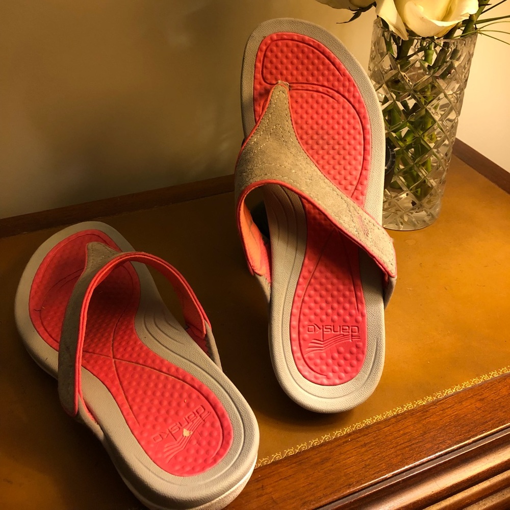 Dansko flip flop